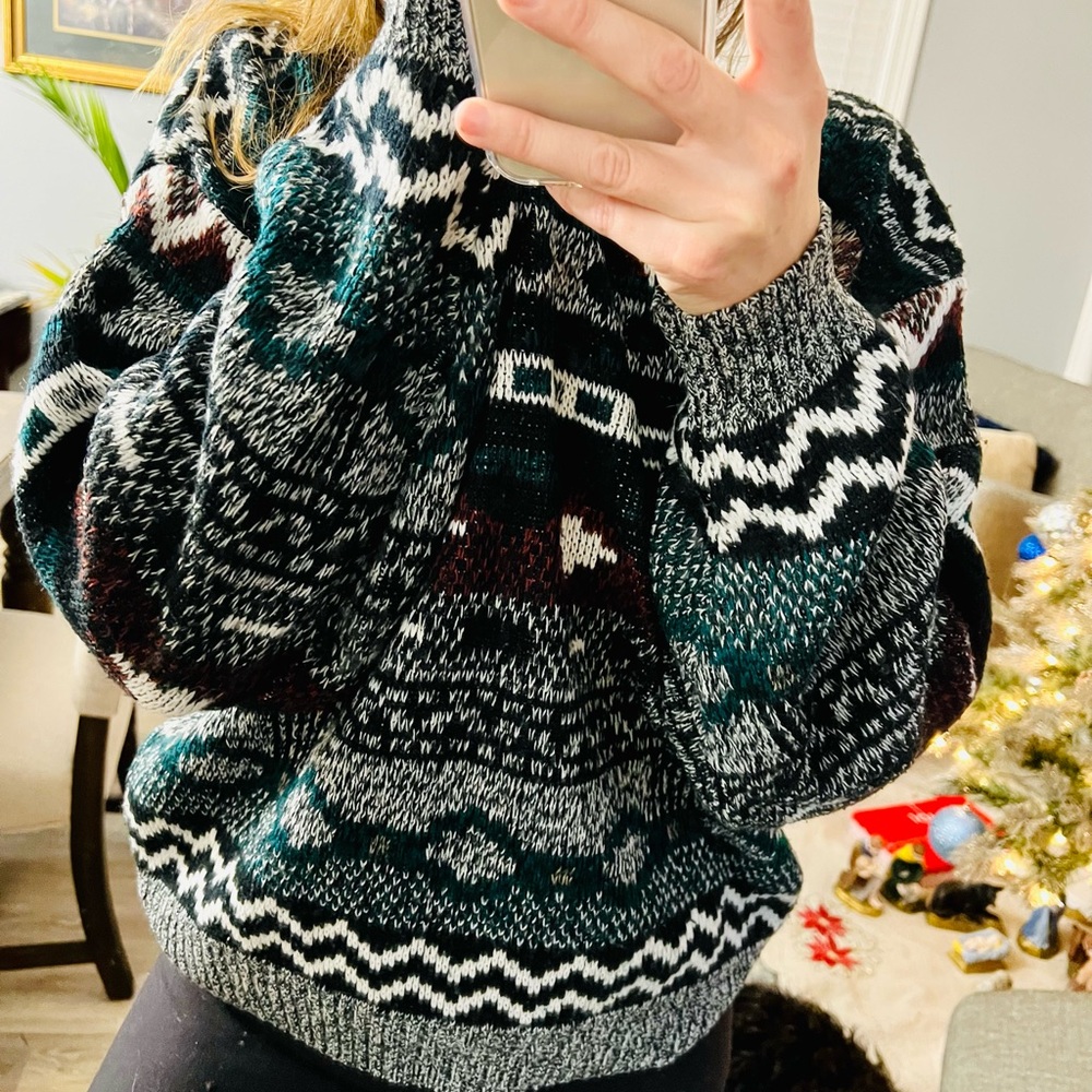 Aztec Print Sweater - Picture 2 of 6